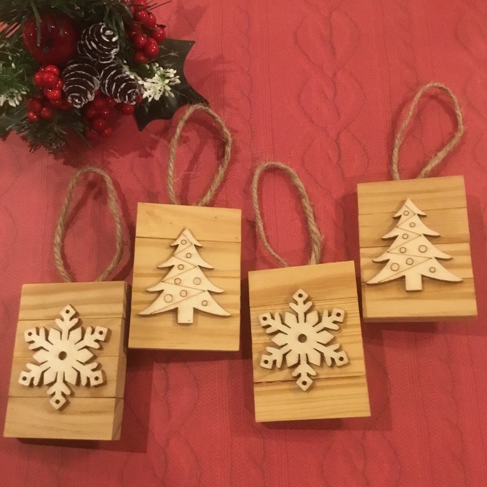 🆕 Christmas Ornaments  Farmhouse Rustic Natural Wood  Handmade (Set of 4)